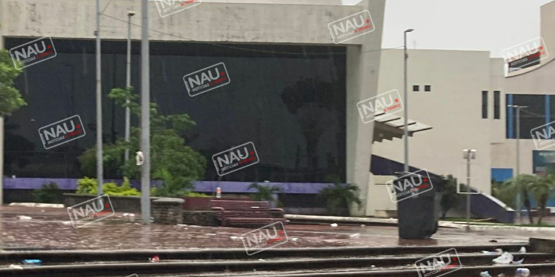 Un cochinero quedó el Bicentario de Tapachula.