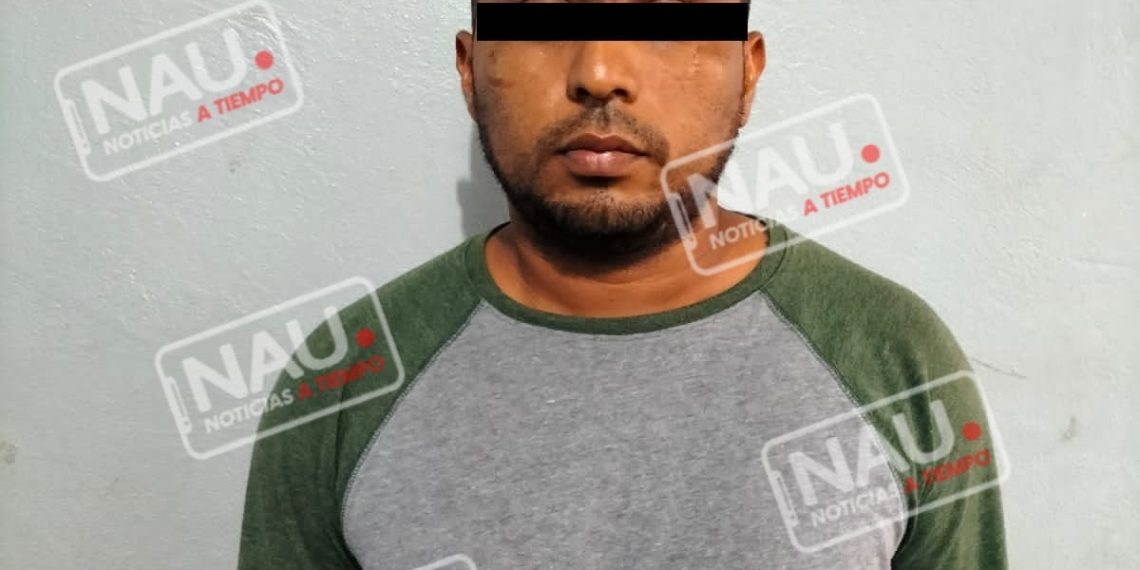 Dos presuntos maras fueron detenidos en Suchiate.