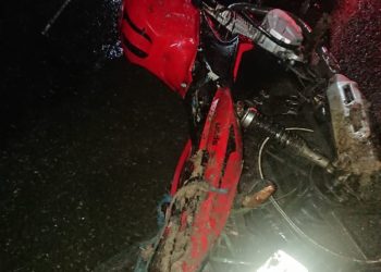 Muere motociclista.