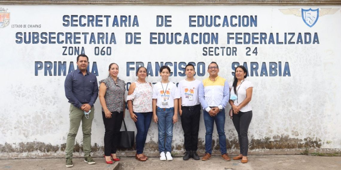 Estudiante tuxtlachiquense ganador en la Olimpiada del Conocimiento Infantil 2022.