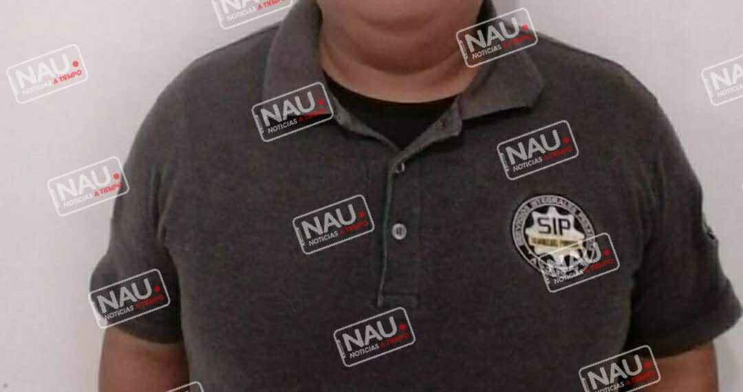 Elemento de seguridad privada fue detenido con arma de fuego.