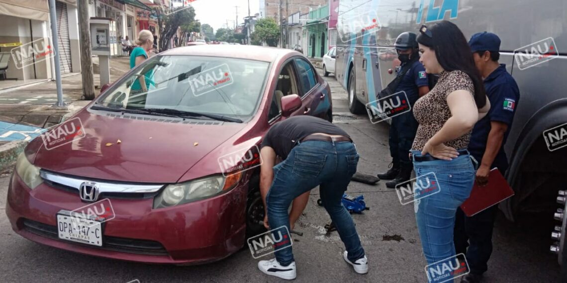 Solo daños materiales.