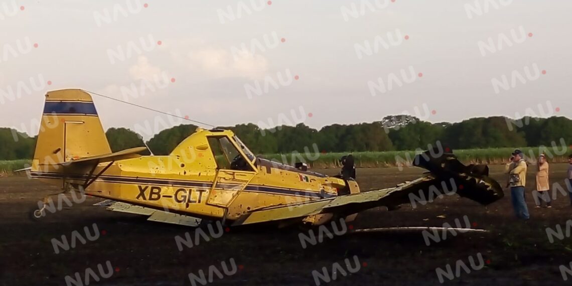 Aterriza avioneta en un predio de Mazatán