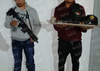 Policía Municipal y Estatal Preventiva detienen a dos sujetos con carabina R15 y más de 120 cartuchos útiles en SCLC