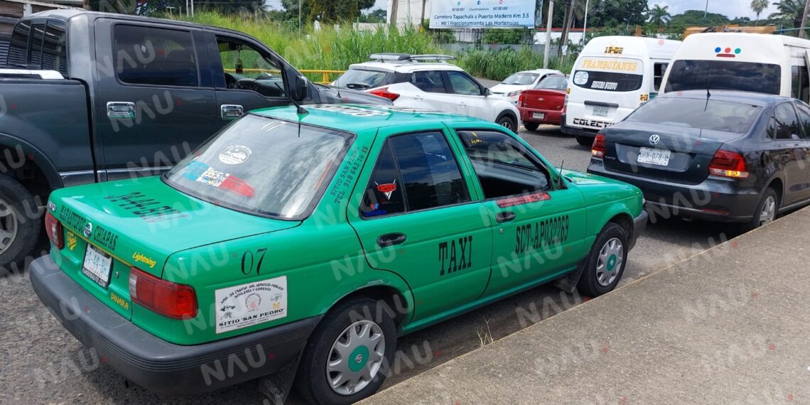 Choque múltiple deja solo daños