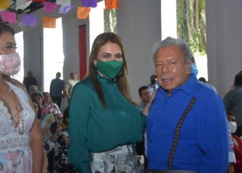 ACUDE ROSY URBINA A REAPERTURA DE LA CASA DE LA CULTURA DE HUIXTLA