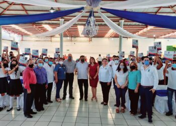 El Colegio de Bachilleres de Chiapas Plantel 251 Huixtla realizó el acto de clausura del fin de cursos