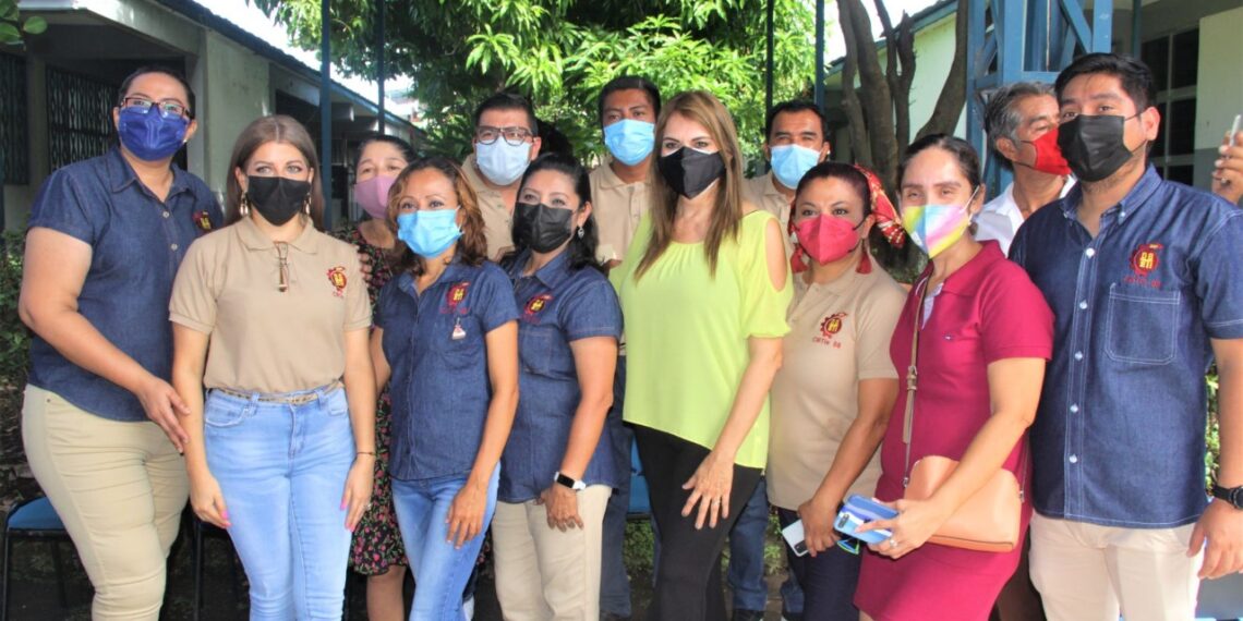 DESTACA ROSY URBINA APOYO A LA EDUCACIÓN, LA SALUD Y EL PROGRESO