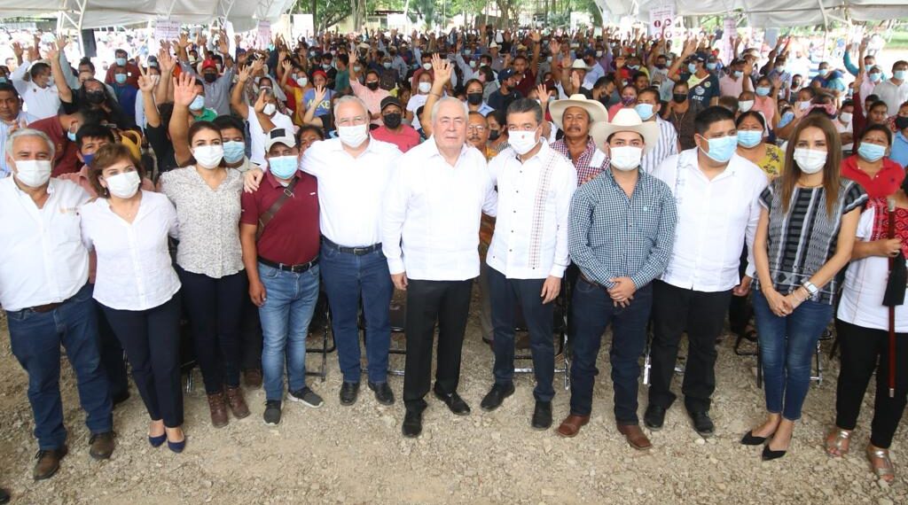 Inaugura Rutilio Escandón la IX Exposición Nacional de Ganado Sardo Negro en Palenque