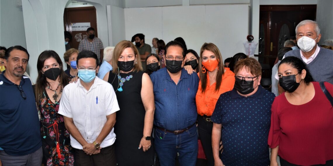 ASISTE ROSY URBINA A LA PRESENTACIÓN DEL LIBRO “MONOGRAFÍA DE TAPACHULA”