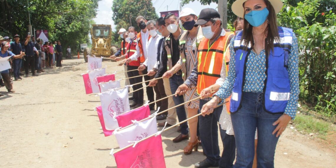 AYUNTAMIENTO DE TAPACHULA MEJORA EL CAMINO AL BASURERO MUNICIPAL