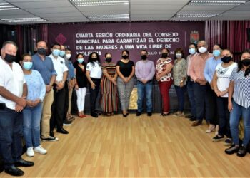 SE MANTIENEN ACCIONES PARA ERRADICAR LA VIOLENCIA CONTRA LAS MUJERES EN TAPACHULA