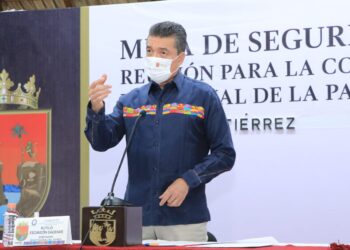 La vacuna es la mejor forma de protegerte ante la quinta ola de COVID-19: Rutilio Escandón