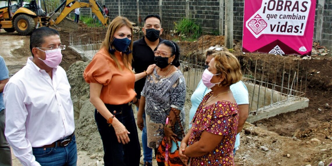 CON OBRAS DE ALCANTARILLADO SANITARIO, DREN PLUVIAL Y AGUA ENTUBADA SOLUCIONAN PROBLEMAS DE SALUD