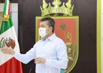 Extremar precauciones para evitar riesgos por lluvias en Chiapas: Rutilio Escandón