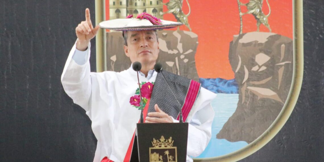 Rutilio Escandón entrega obras en beneficio de Huixtán y Ocosingo