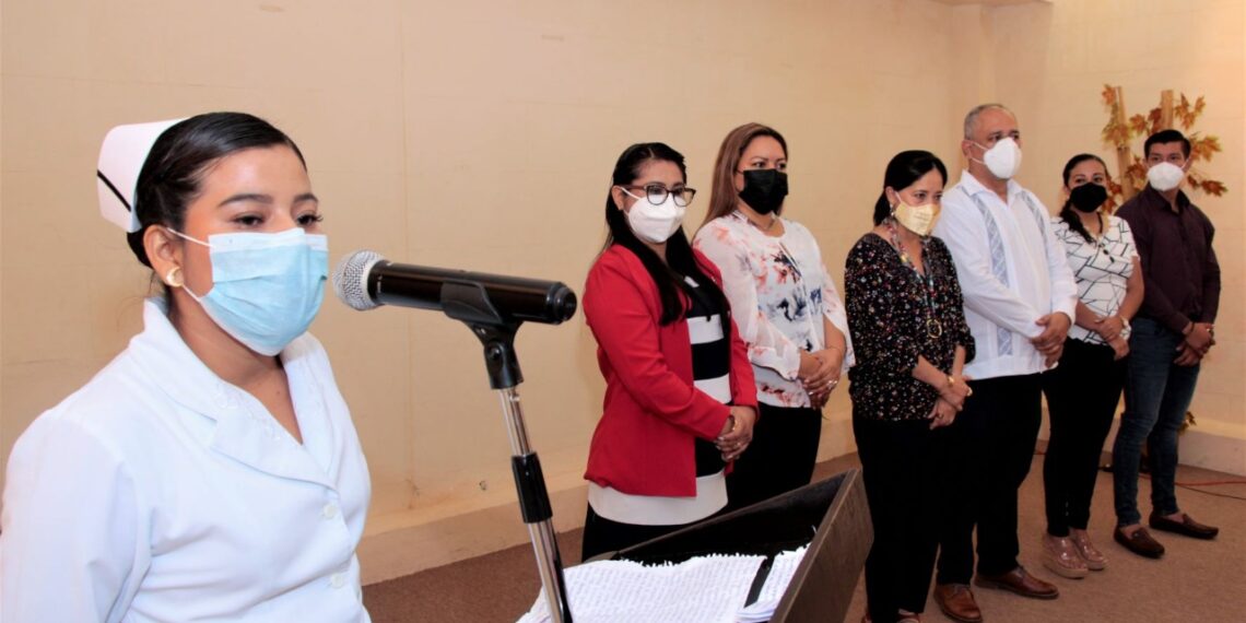 PASANTES DE ENFERMERÍA CULMINARON SU SERVICIO SOCIAL EN LA SECRETARÍA SALUD MUNICIPAL DE TAPACHULA