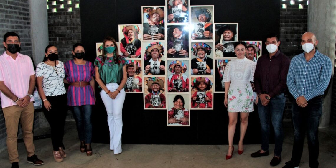 PRESENTAN EXPOSICIONES DE FOTOGRAFÍA “ROJO TENEJAPA” Y “RETRATOS DEL ALMA” EN MUSEO DEL CAFÉ DE TAPACHULA