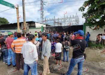 Se manifiestan en CFE de Mapastepc