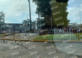 40 migrantes se amotinan en la estación siglo XXI