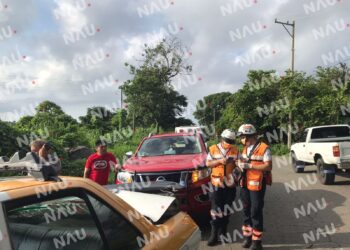 Solo daños materiales deja accidente en la Colonia las Delicias