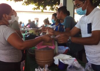 Tianguis Comunitario continúa impulsando el campo y a productores locales de Tuxtla Chico
