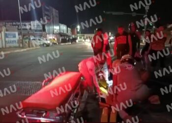 Atropellan a una persona en la 9a sur par vial.Se presume fue una camioneta de color gris.