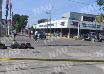 Dos sujetos intentan robar una camioneta con lujo de Violencia