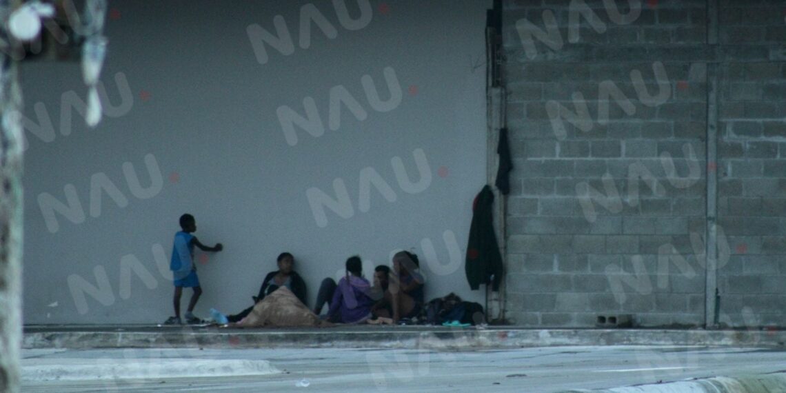 Se dedican a pedir dinero en carreteras y comercio en Tapachula