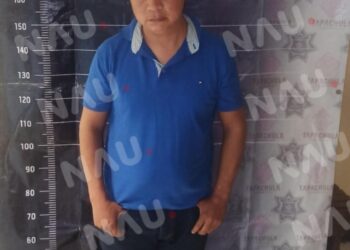 Entró a robar prendas de vestir en bodega Aurrerá