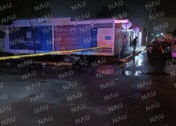 Muere motociclista al impactarse contra una camioneta