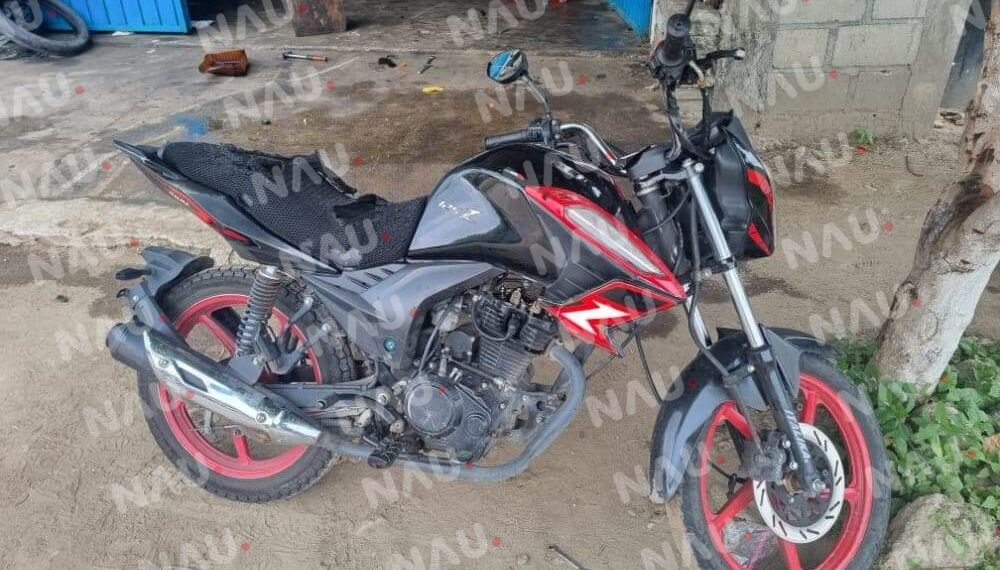Roban con violencia una motocicleta