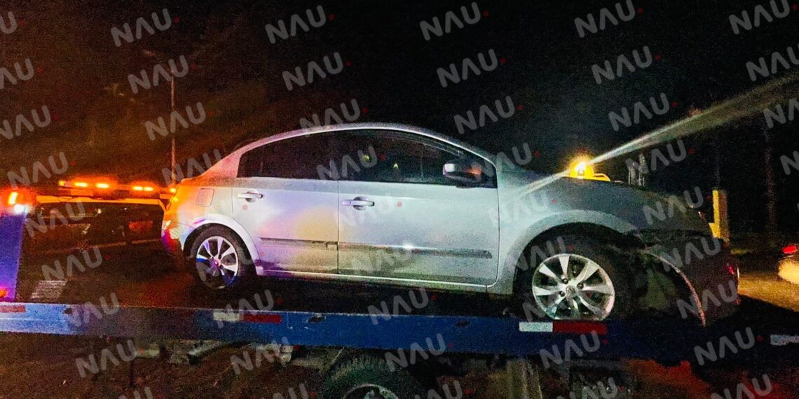 Se estrelló contra un semáforo de prevención de la salida de la 36 zona militar