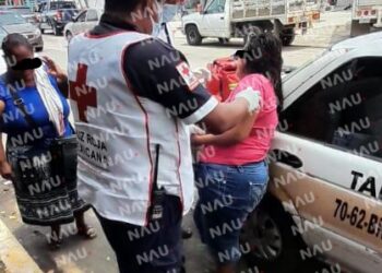 La agarraron a pedradas frente a su casa