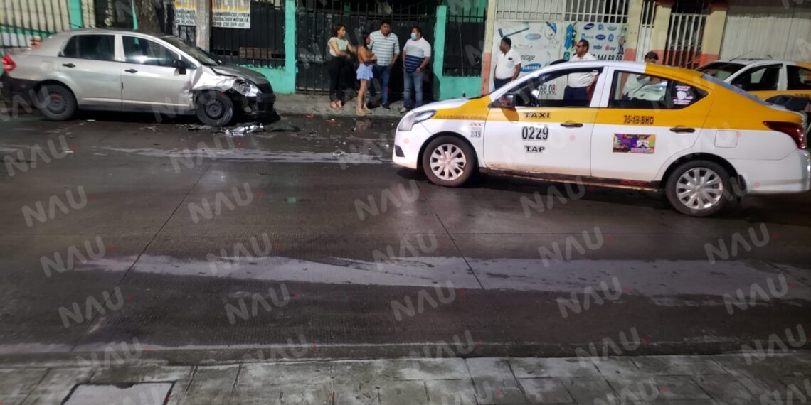 Daños por más de 5 mil pesos deja accidente