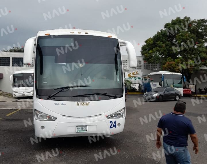 Autobús atropella a femenina