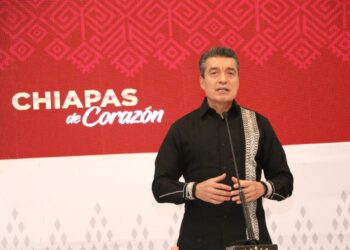 Llama Rutilio Escandón a colaboradores a seguir trabajando con responsabilidad en favor del bienestar del pueblo