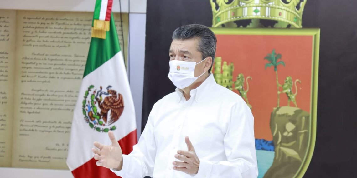 Chiapas va bien en el control y combate al COVID-19, pero no hay que bajar la guardia: Rutilio Escandón