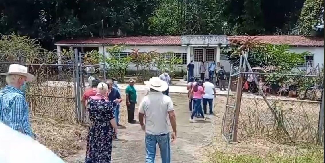 Habitantes de Tuxtla Chico se meten sin permiso a un predio de la Secretaría del Campo