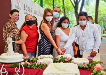 ATESTIGUA ROSY URBINA BODAS COLECTIVAS EN TAPACHULA