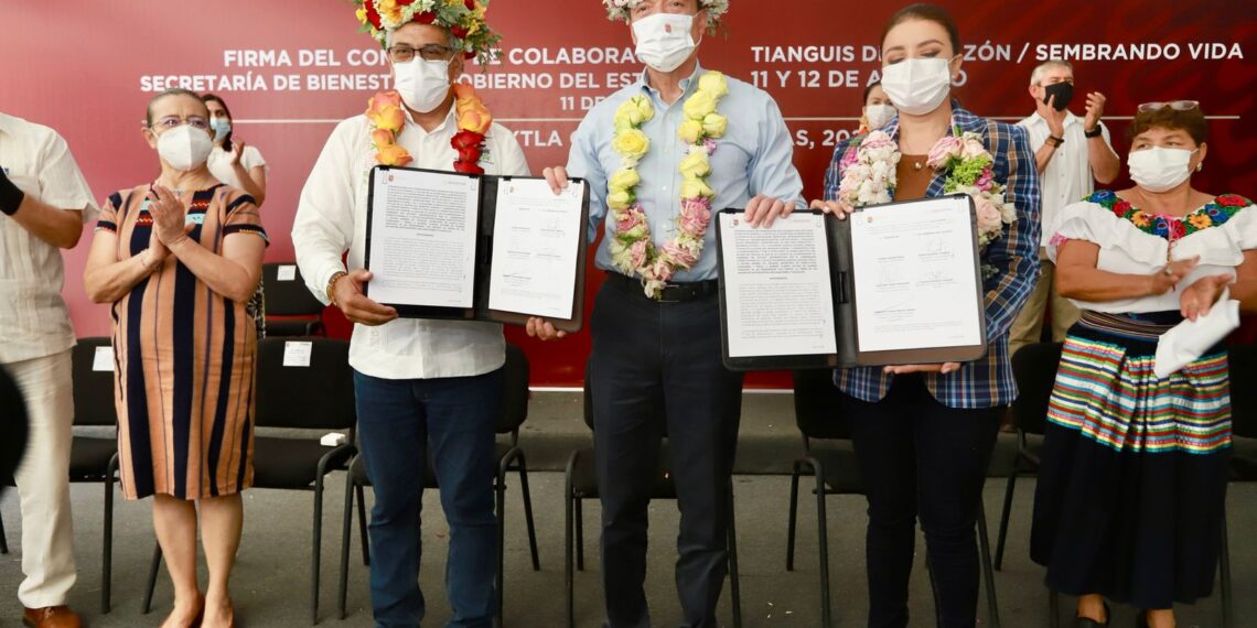 Rutilio Escandón inaugura Tianguis de Corazón-Sembrando Vida; firma convenio con la Secretaría de Bienestar federal