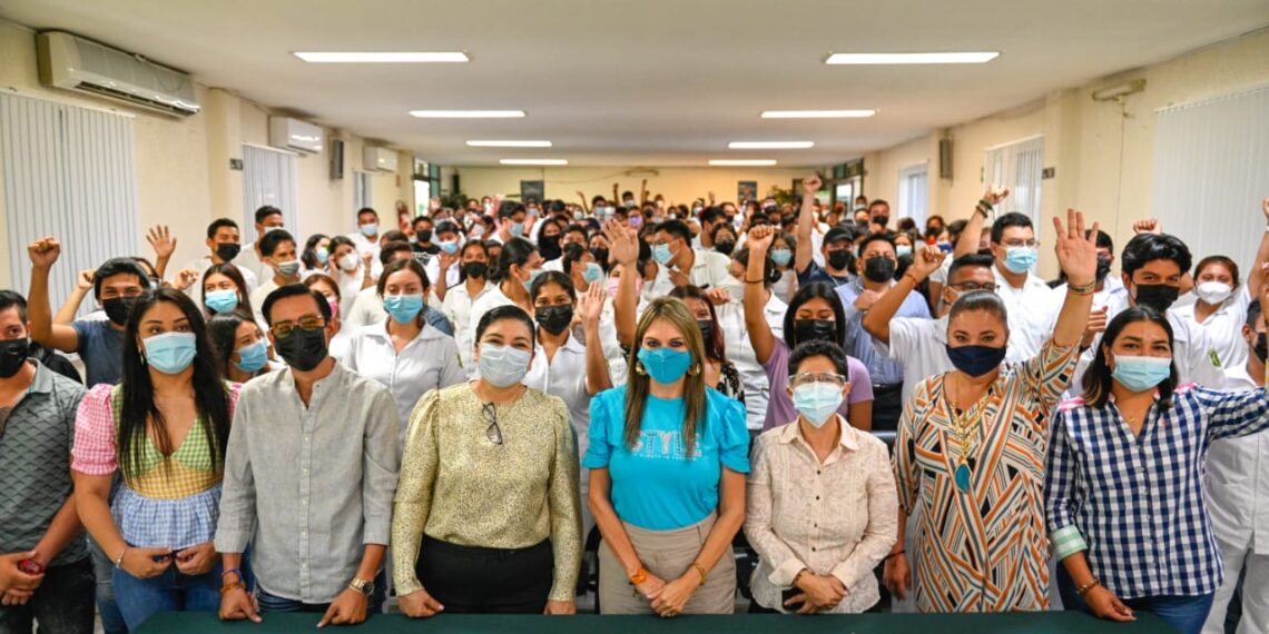 “DESDE EL AYUNTAMIENTO SEGUIREMOS INCENTIVANDO EL ESPÍRITU TRANSFORMADOR DE LOS JÓVENES”: ROSY URBINA