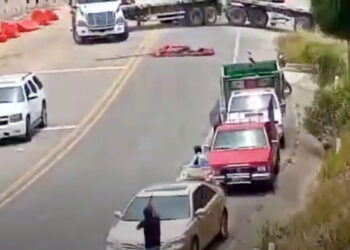 Manifestantes agreden con disparos de arma de fuego a elementos de la SSyPC