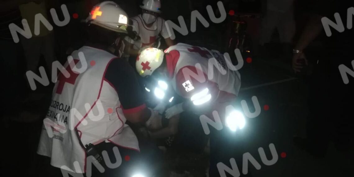 Menor se cayó jugando