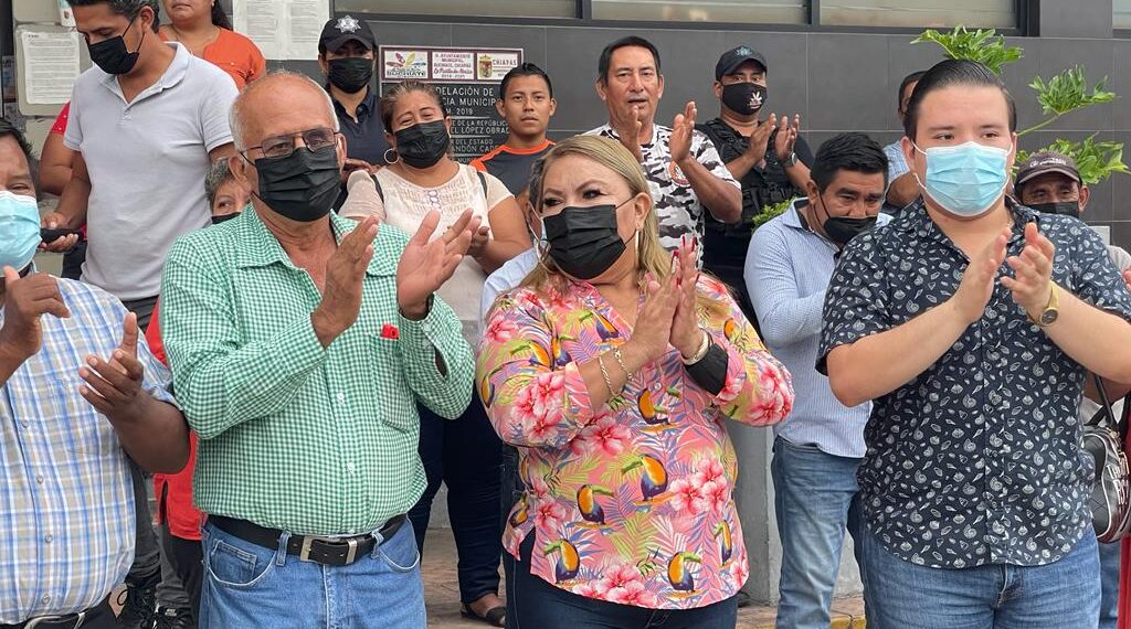 Trabajamos sin descanso por la salud de las y los suchiatenses: Sonia Eloina.