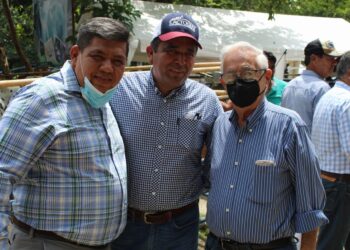 Apertura el alcalde Carlos Eduardo Salazar Gam el “Día de Campo Ganadero” en el Municipio de Huixtla.