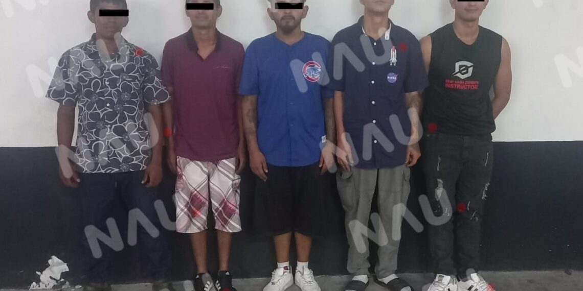 Escandalosos fueron detenidos en la colonia Palmeras.