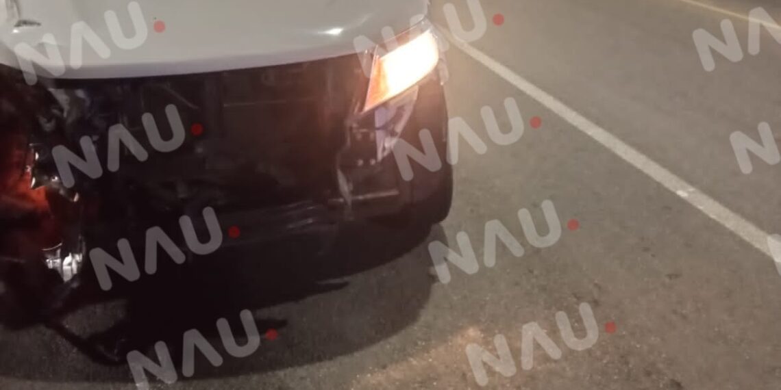 En los primeros minutos de este viernes chocan dos vehículos