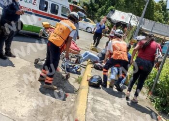 Camioneta atropellada a dos motociclista