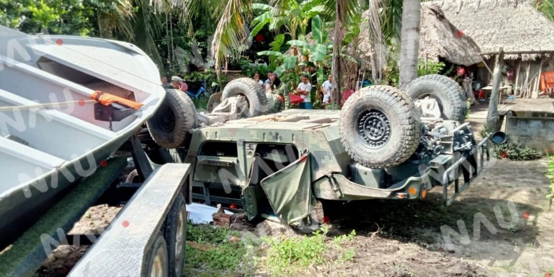 Seis elementos lesionados al volcarse una hummer de la SEDENA